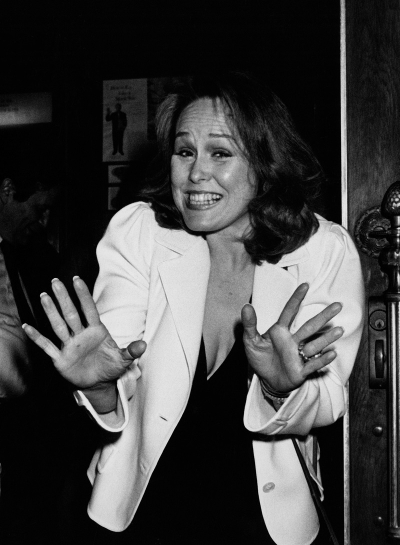   Сандра Бенет е видяна на 13 април 1980 г. в Chasen's Restaurant in Beverly Hills, California. | Source: Getty Images