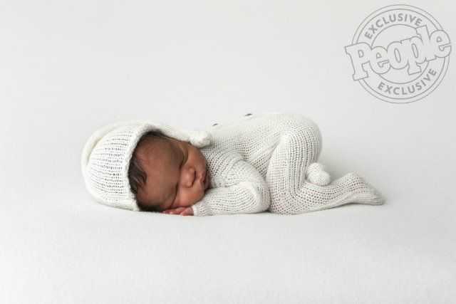 Η Dulé Hill & Wife Jazmyn Simon ανακοινώνει τη γέννηση του Baby Levi με χαριτωμένες φωτογραφίες