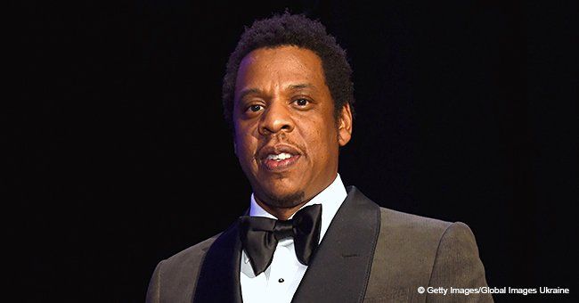 Jay-Z & Roc Nation auttaa hylkäämään kuudennen luokan tutkijan tapauksen, joka kieltäytyi seisomaan allegaation lupausena